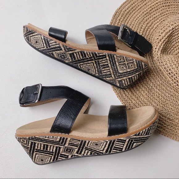 Vionic Shoes - NWOB VIONIC Cancun Woven Platform Sandal